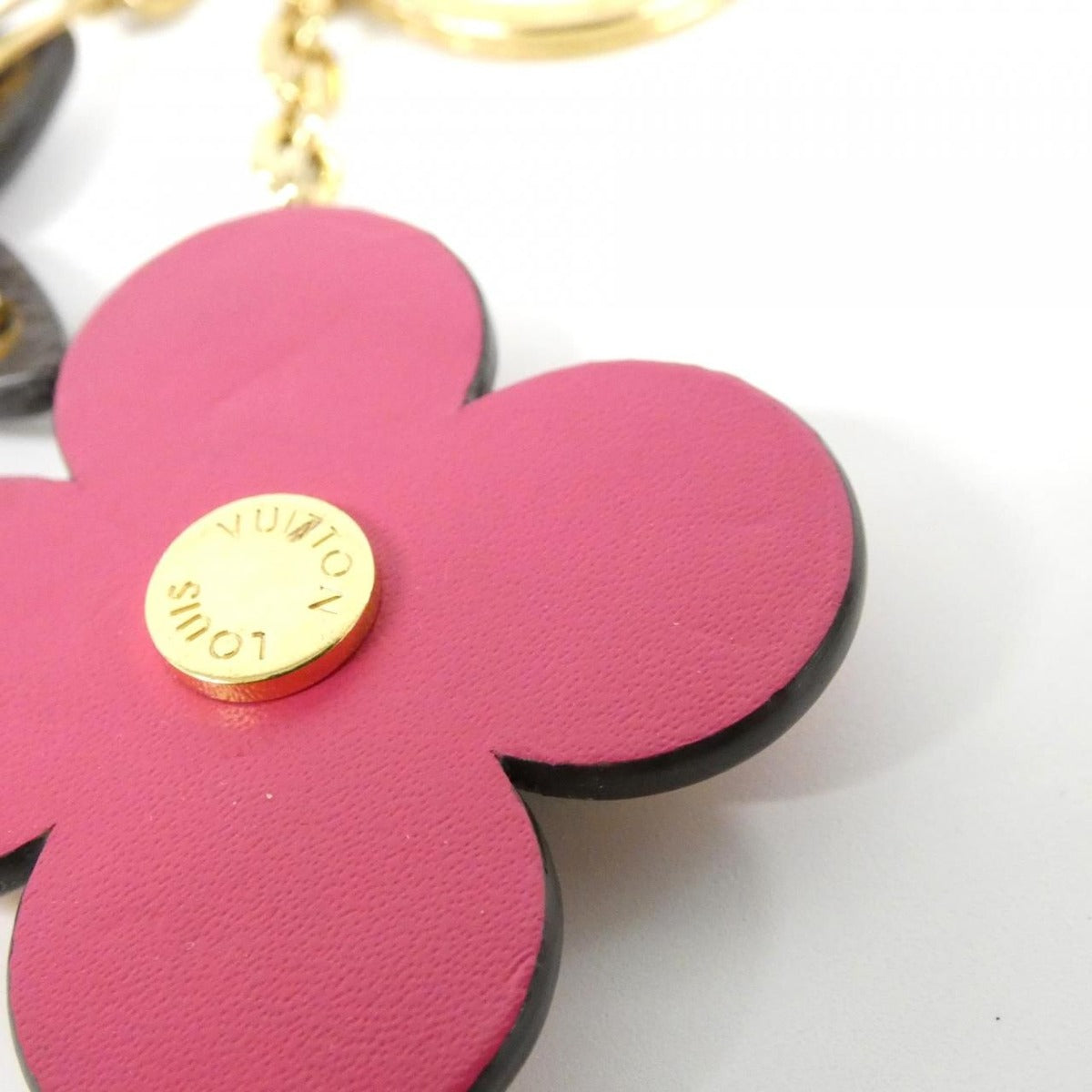 Louis Vuitton Monogram Key Holder Blooming Flower Ring — view 7