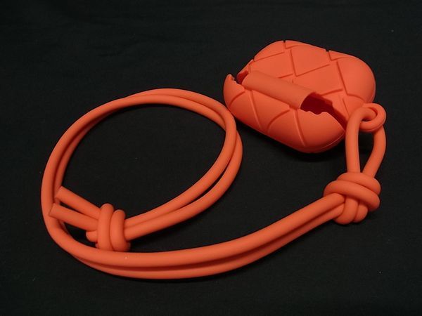 Bottega Veneta Intrecciato Rubber Airpods Case Airpods Case Red Fi1116