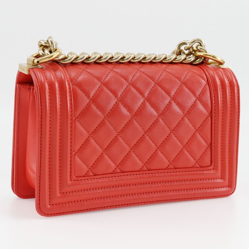 Chanel Chain Shoulder Boy Chanel Lambskin Women's Shoulder Bag