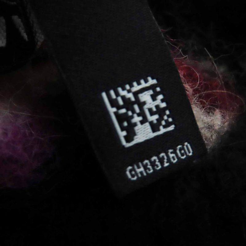 CHANEL P75766 With Coco Mark Plate Coco Mark Chain Striped Pattern Long Sleeve