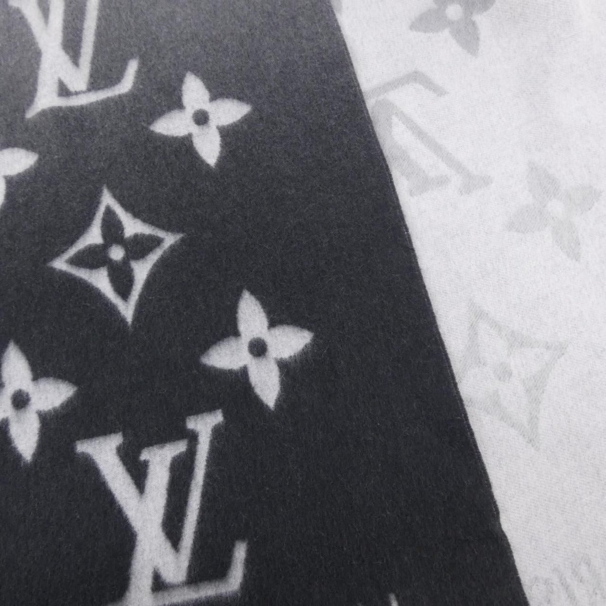 Louis Vuitton Reykjavik Gradient Scarf — view 4