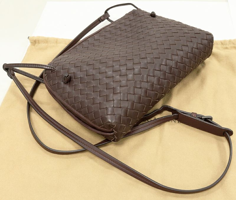 Bottega Veneta Shoulder Bag Intrecciato Nodini Lambskin Dark Brown 245354