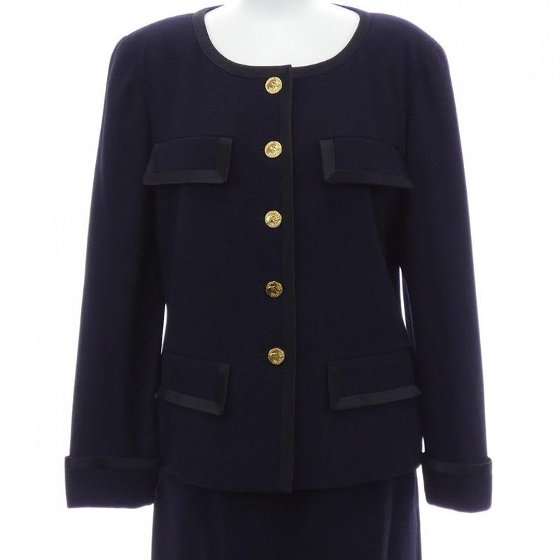 Chanel 20639 Suit Size 36 Vintage