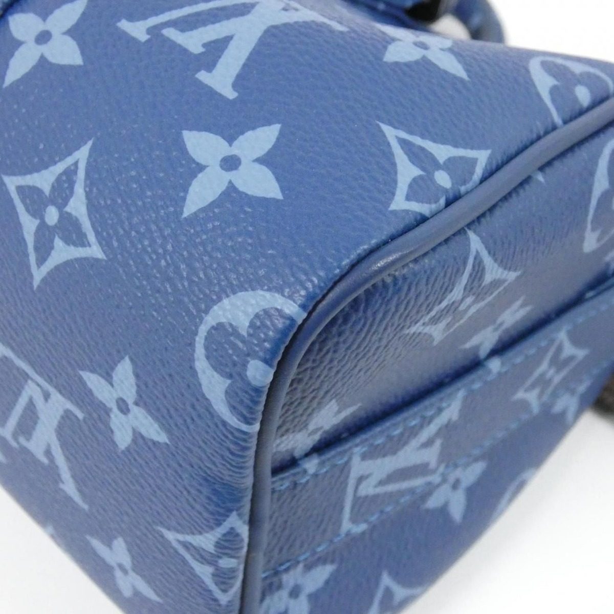 Louis Vuitton Monogram Handbag — view 2
