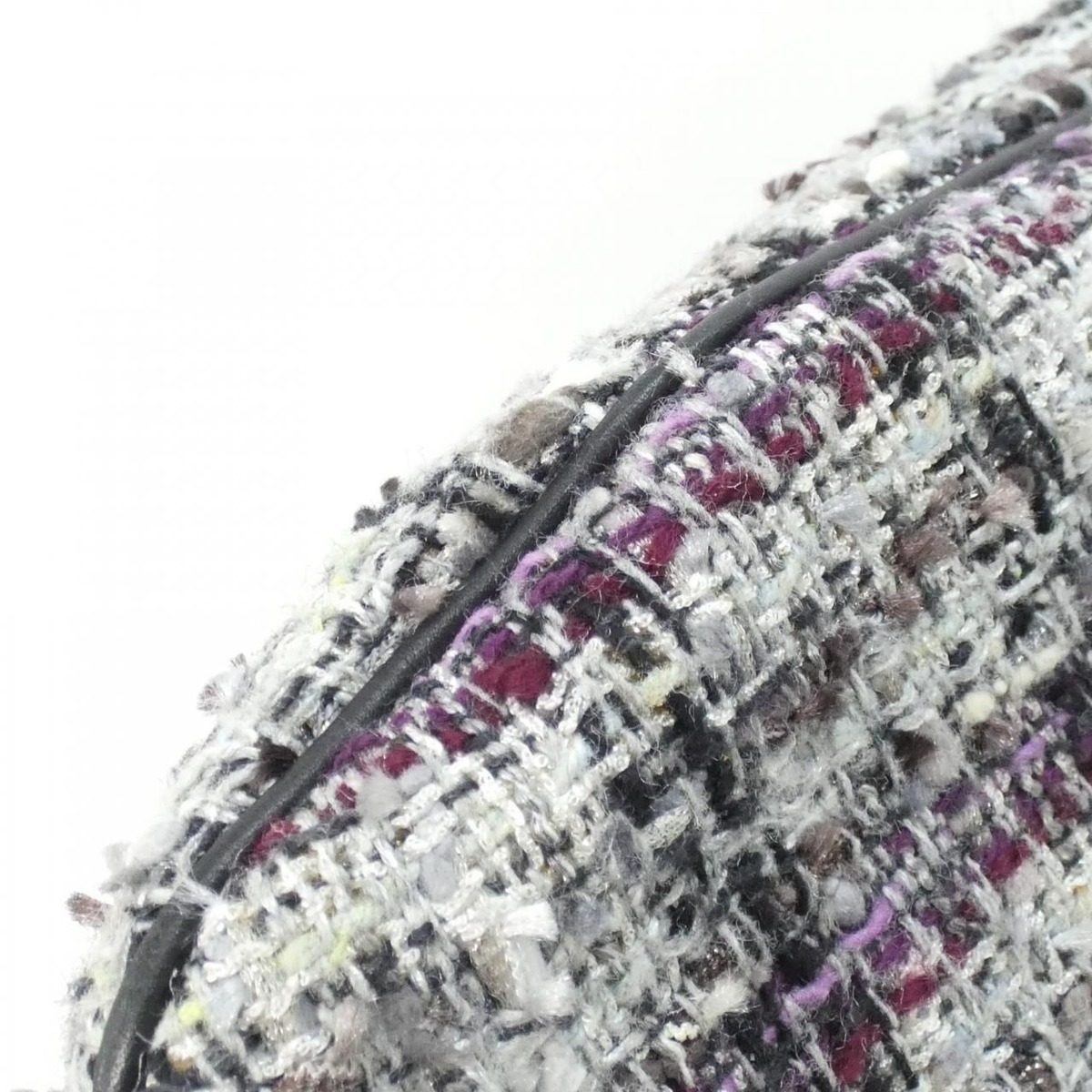 Chanel Shoulder Bag Pink — view 3