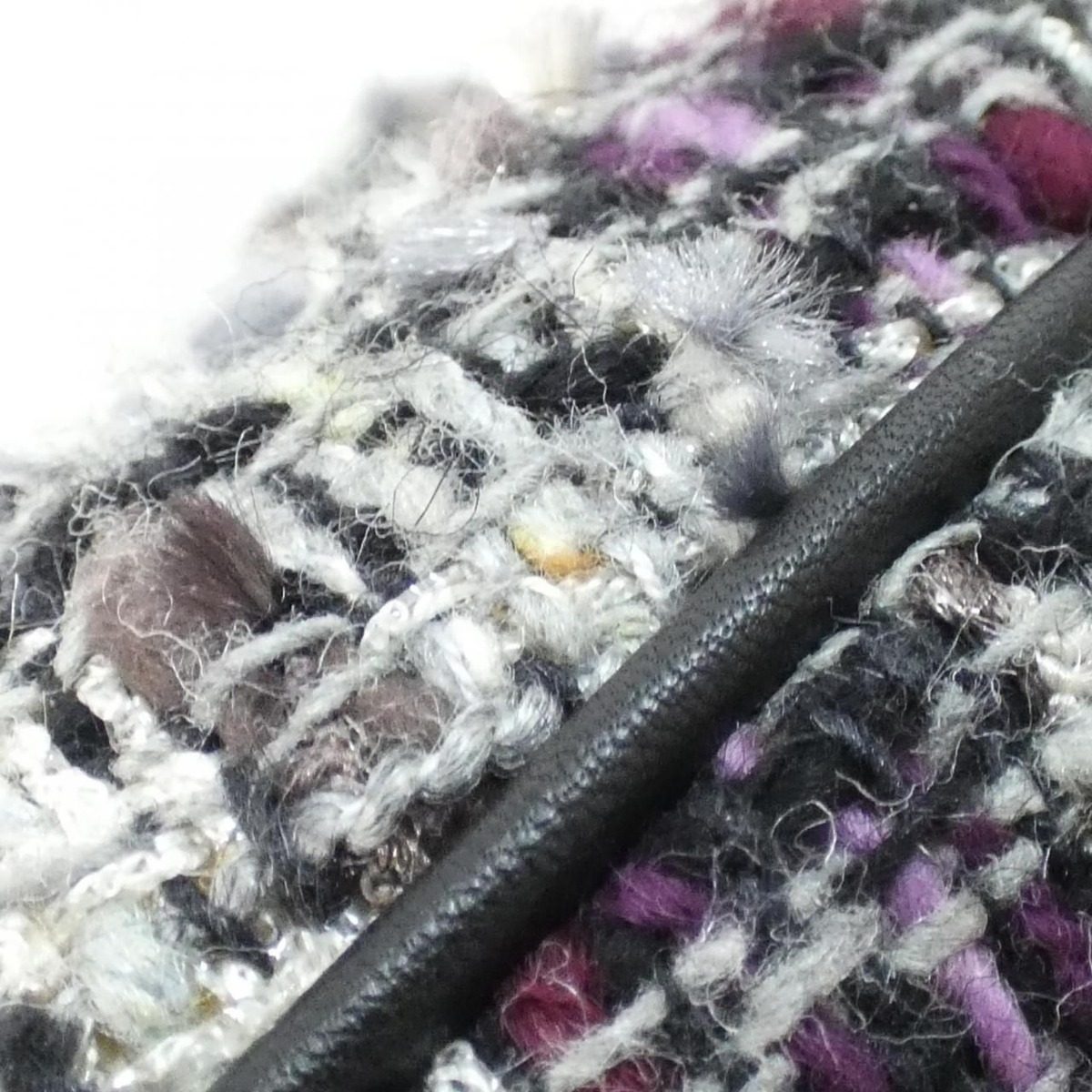 Chanel Shoulder Bag Pink — view 4