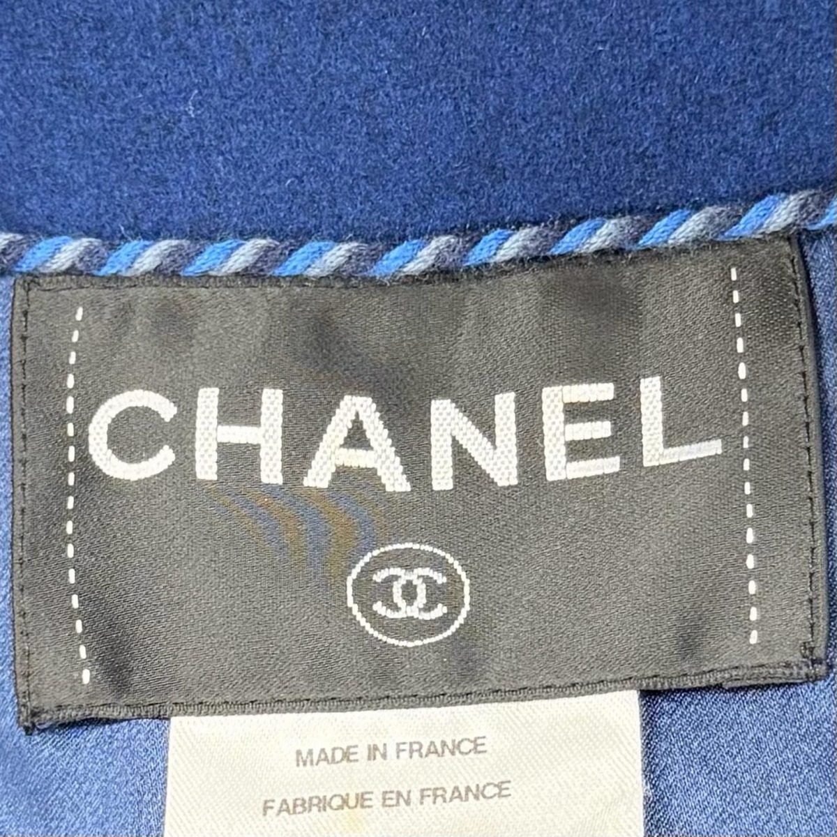 Chanel CC Logo Button Lining Silk Double Breasted Wool Coat Blue 36 — view 7