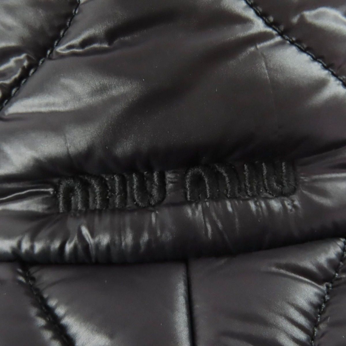 Miu Miu Logo Embroidery Quilted Bucket Hat Dark Brown — view 6