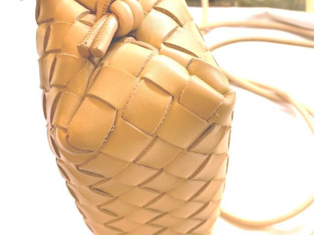 Pretty Bottega Veneta - Mini Loop Camera Bag 680254 Leather Beige Shoulder Bag