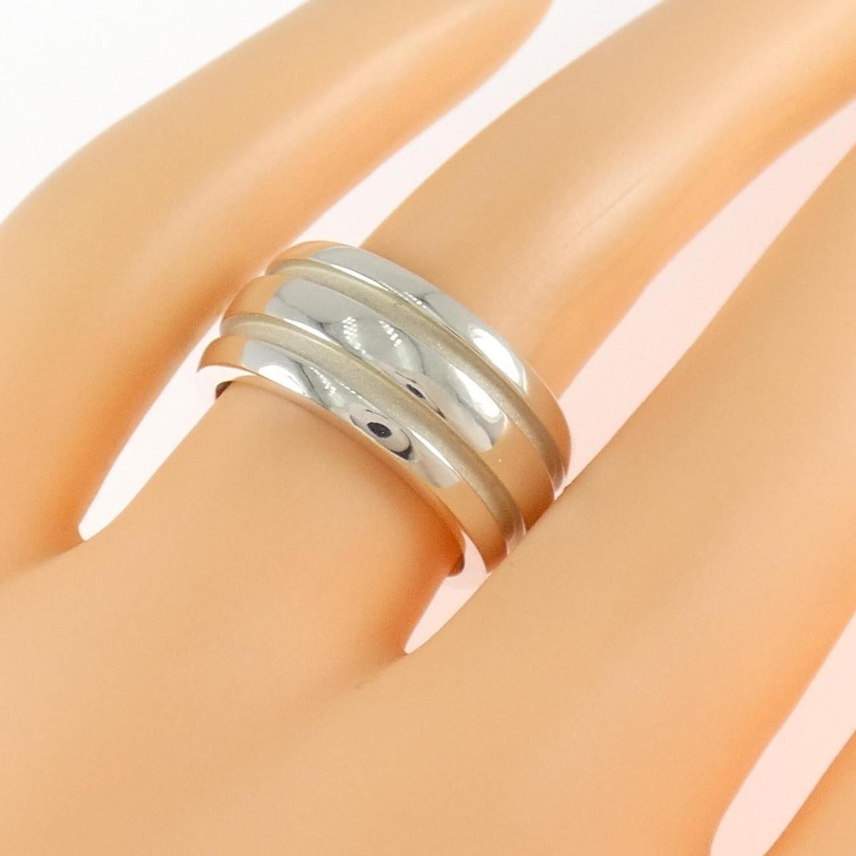Tiffany & Co Atlas Ring — view 4