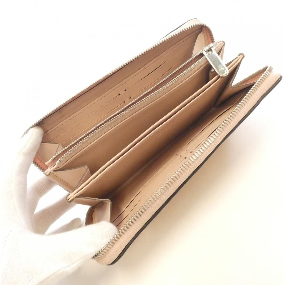 Louis Vuitton Mahina Zippy Wallet — view 5