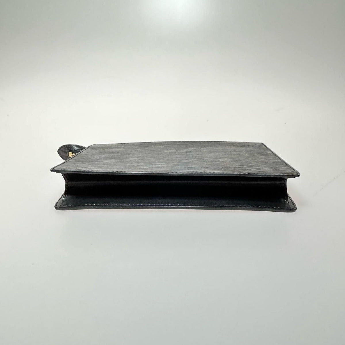 Louis Vuitton Epi Pochette Homme Second Bag Black — view 5