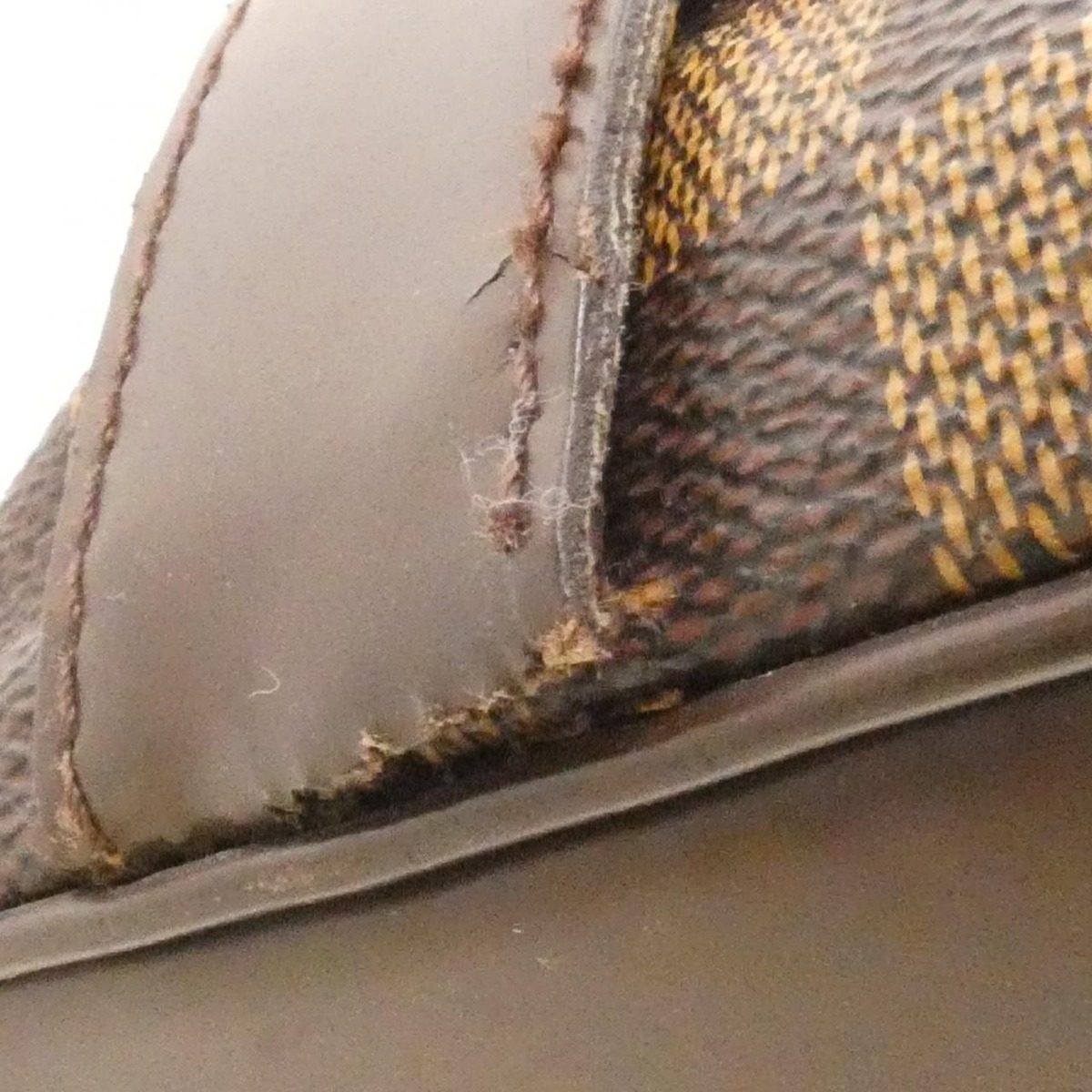 Louis Vuitton Damier Shoulder Bag — view 4