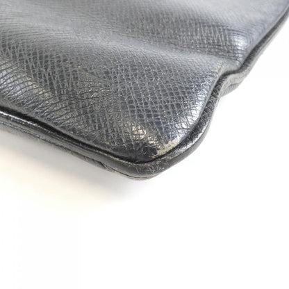 Louis Vuitton Taiga Sasha Shoulder Bag Boreal — view 3