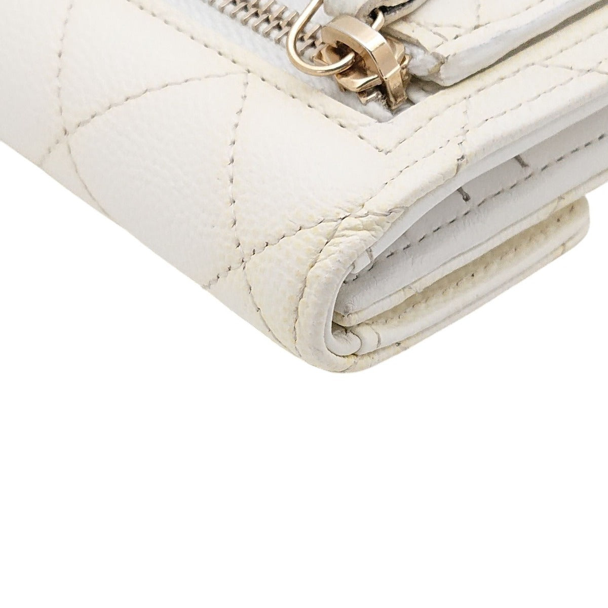 Chanel Trifold Wallet Caviar Leather Quilted White CC Logo Compact — view 9