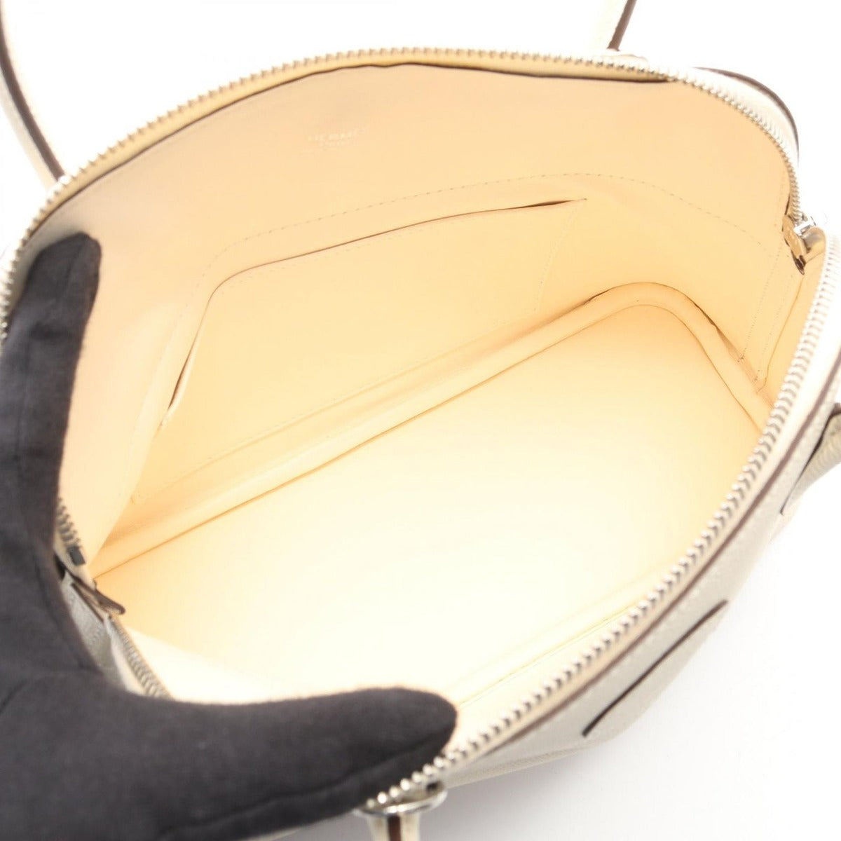 Hermes Handbag Bolide 27 Nata Leather Ivory — view 3