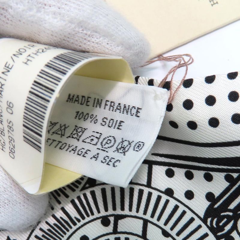 Hermes Twill Apron Lingle 062978s Blanc Marine Noir Black Silk Scarf