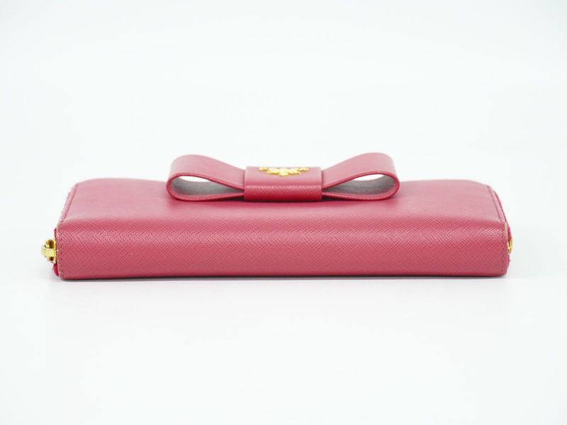 Authentic Prada Ribbon Round Zipper Long Wallet Long Wallet Leather Pink Wallet