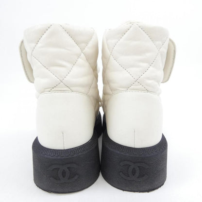 Chanel Short Boots Turn Lock — view 5