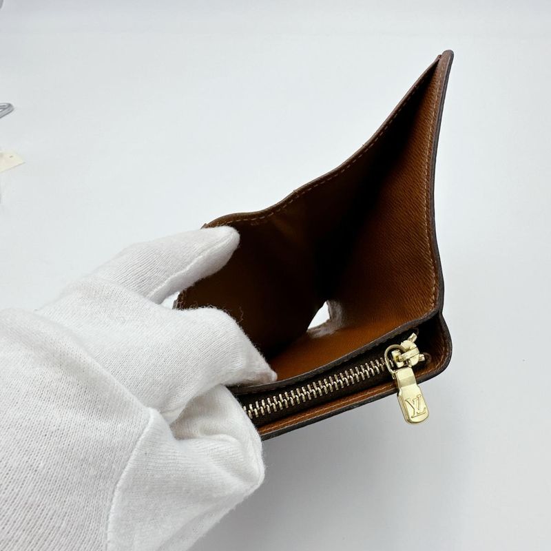 Louis Vuitton M61667 Monogram Compact Zipped Wallet With Zipper Pocket For