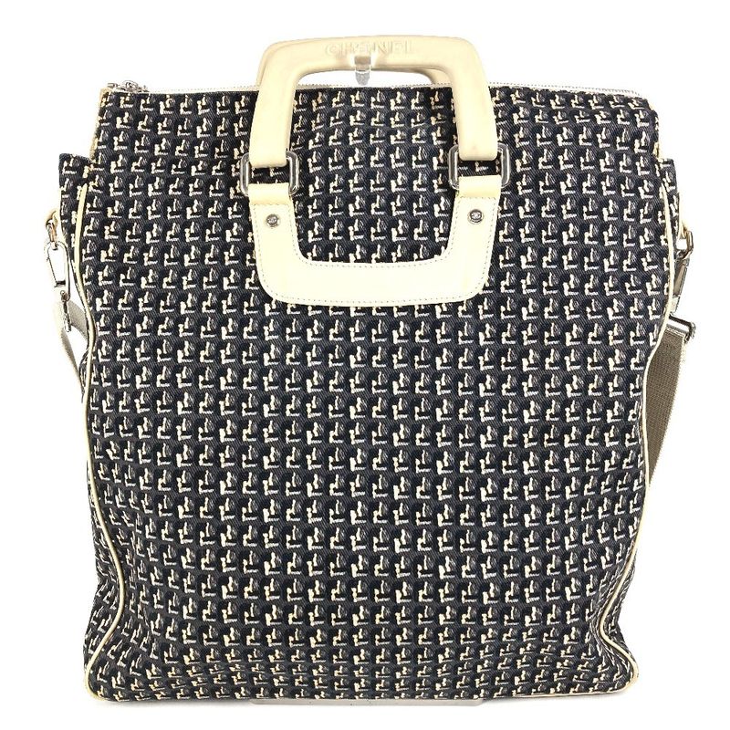 Chanel Shoulder Bag Clover Logo Leather / Canvas Black