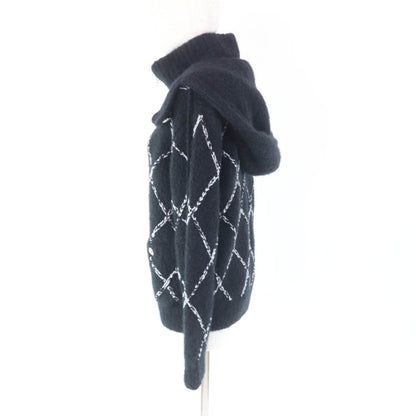 CHANEL P74369 Cashmere Silk Blend With Rhinestone Coco Mark Buttons Matelasse