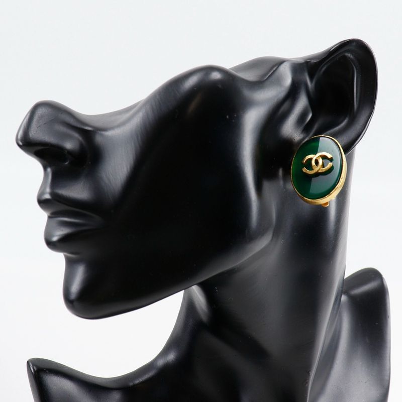 Chanel Coco Mark Vintage Gold Plated Green Gold Ladies 18.72g Earrings