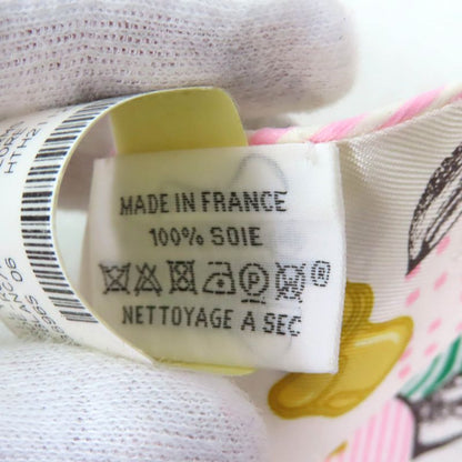 Hermes Garde Robe Pop Garde Robe Pop 100% Silk Blanc/multi Colore Twillie Scarf