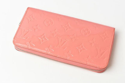 Louis Vuitton Preowned Wallet Louis Vuitton Round Zipper Vernis Rose Rich M93202