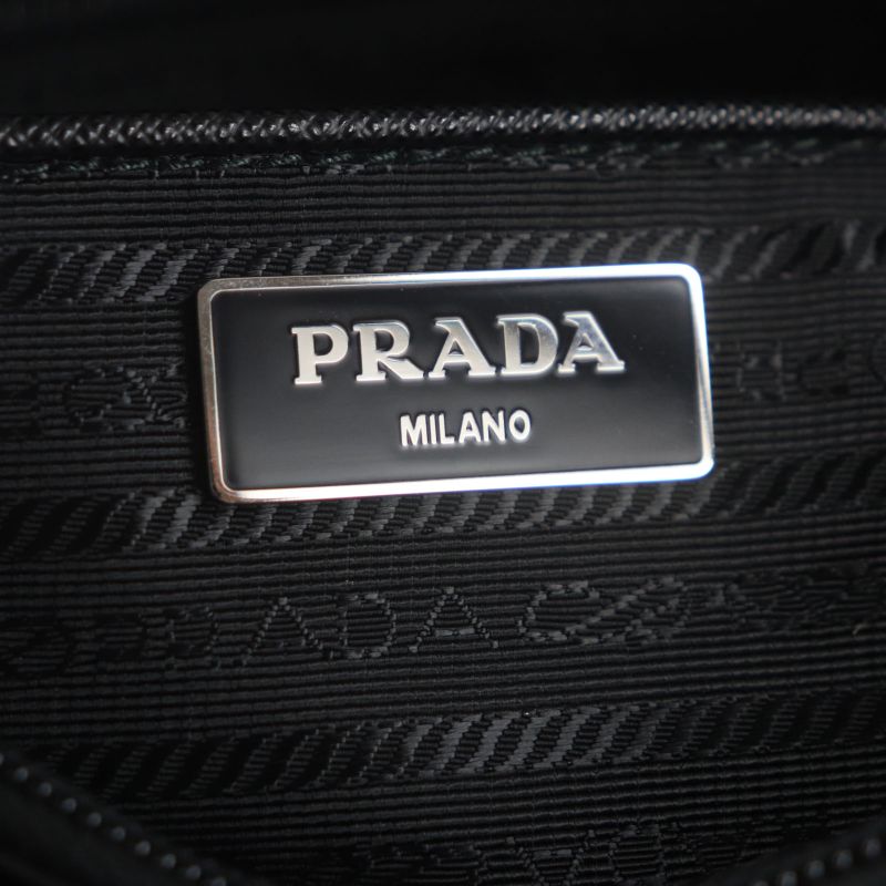 Prada 1bc421 Saffiano Leather Re-nylon Nylon Triangle Logo Triangle Plate