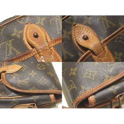 Louis Vuitton Givesiere MM Shoulder Bag Monogram Crossbody Pocket — view 3