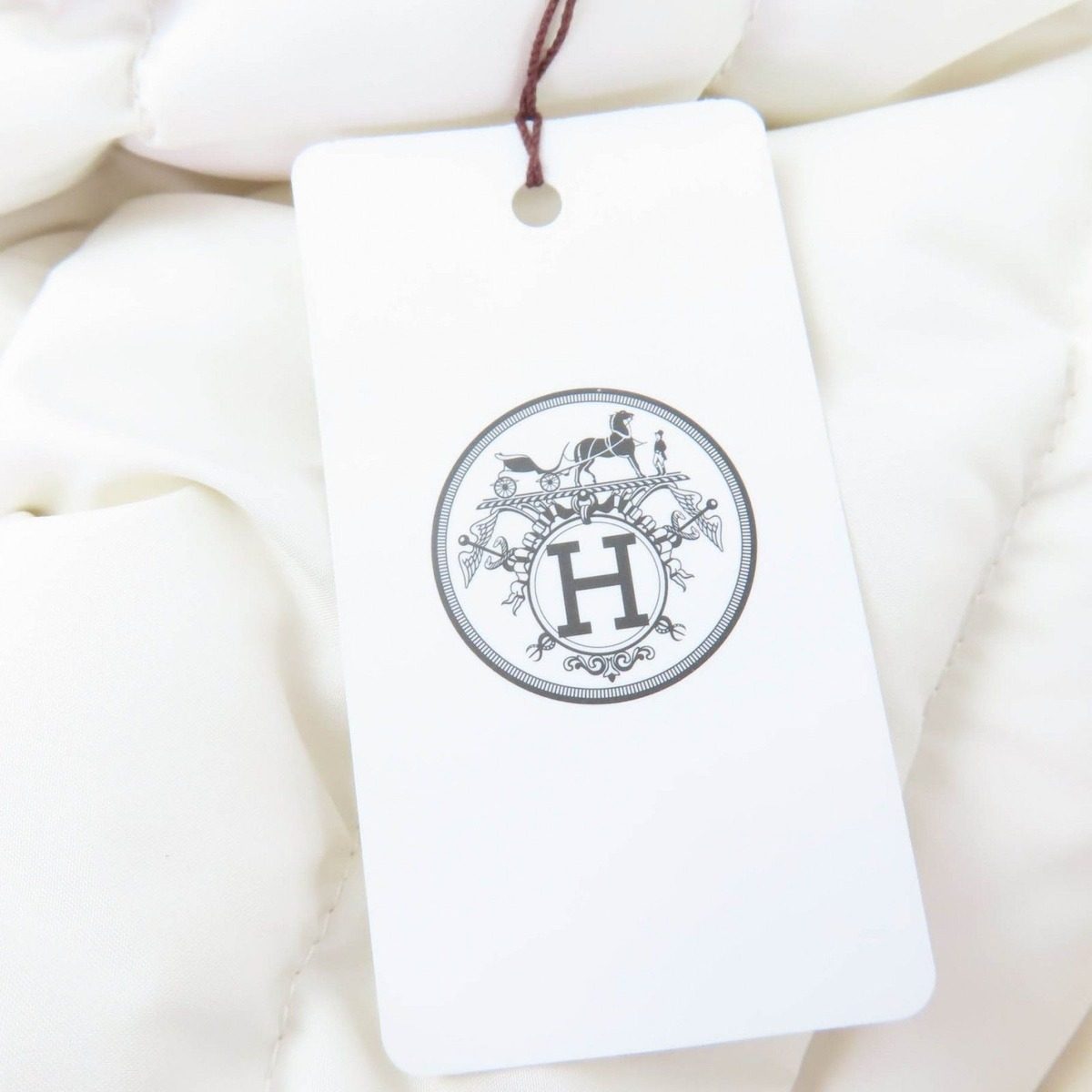 Hermes Series Logo Rubber Patch Zip UP Down Vest White 40 — view 13