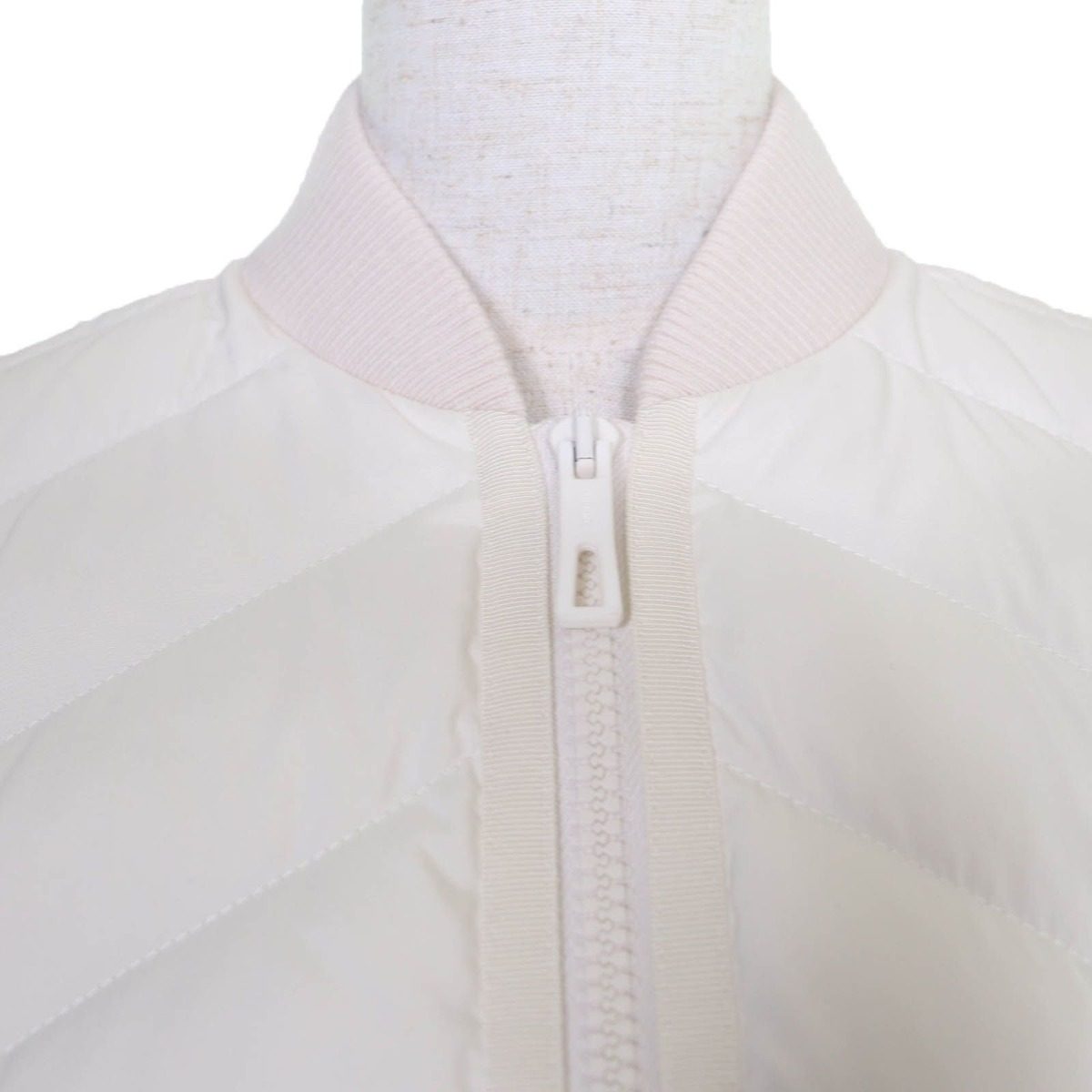 Hermes Series Logo Rubber Patch Zip UP Down Vest White 40 — view 4