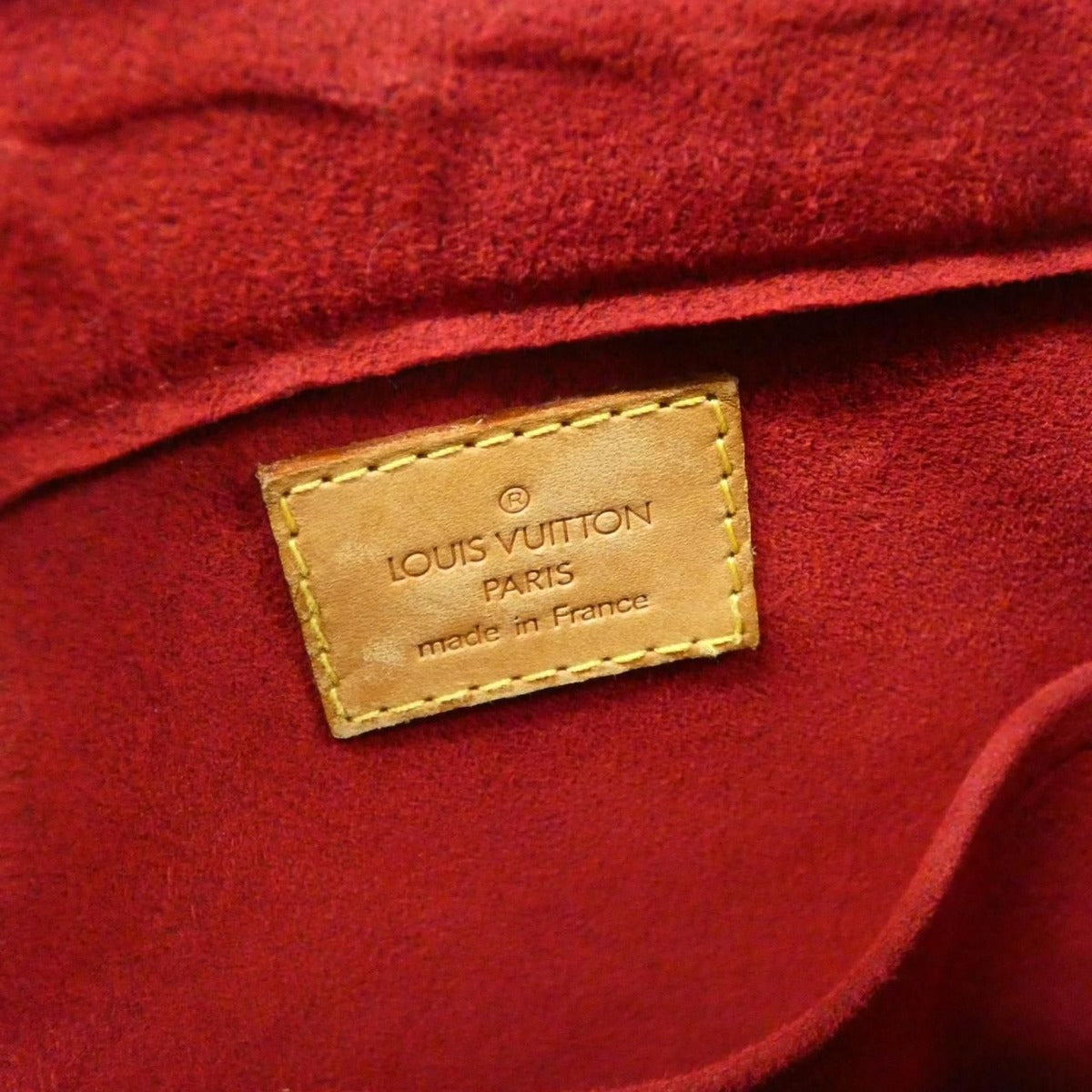 Louis Vuitton Monogram Viva-Cite GM Shoulder Bag — view 8