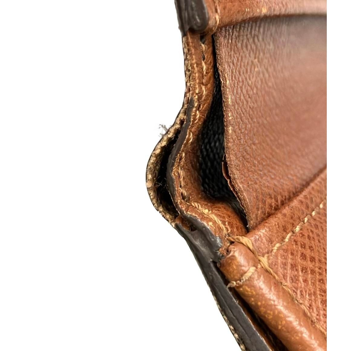 Louis Vuitton Hook Bifold Wallet Porte-Monnaie Billets Cult Cles Monogram — view 7