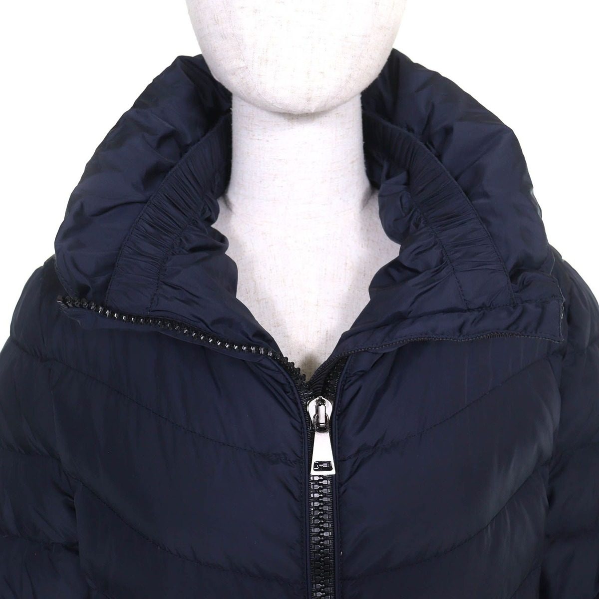 Moncler Mirielon Logo Patch Zip UP Stand Collar Down Coat Navy 3 — view 4