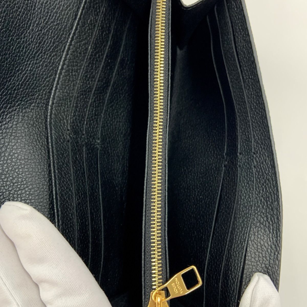 Louis Vuitton Empreinte Portefeuille Sarah Bifold Wallet M82257 Black