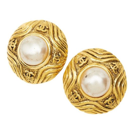 Chanel Vintage Pearl Gold Plated