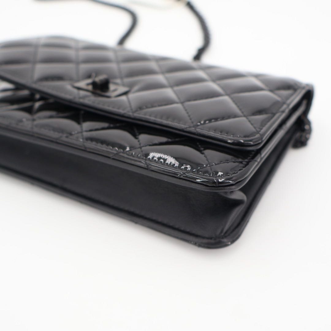 Chanel 2.55 Quilted Chain Wallet — view 7