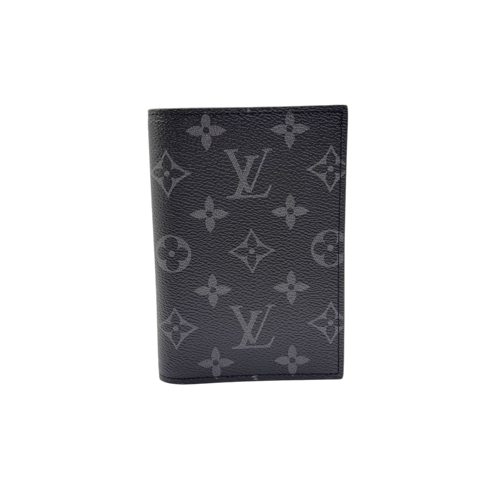 Louis Vuitton Couverture Passport NM Monogram Eclipse Black Card Case