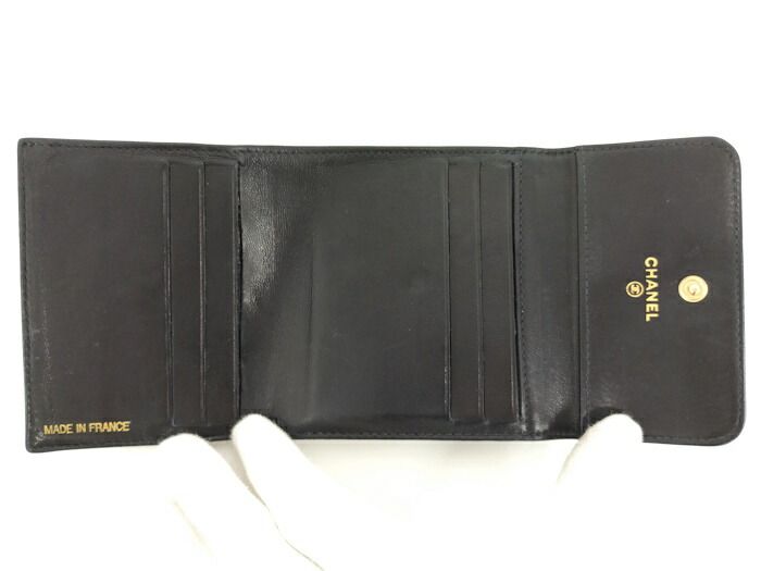 Chanel W Hook Wallet In Caviar Skin Leather Black