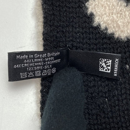 Chanel Logo Camellia Muffler Beige X Black Wool/cashmere/silk Stole