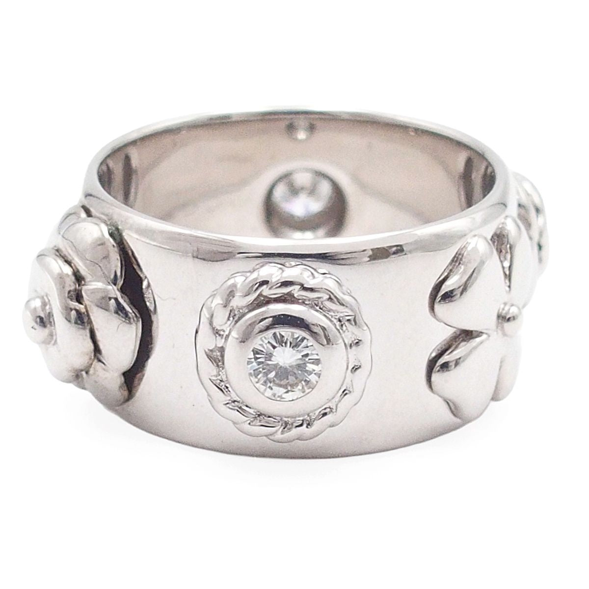 Chanel Three Symbols Ring White Gold 18K Diamond Camellia — view 2