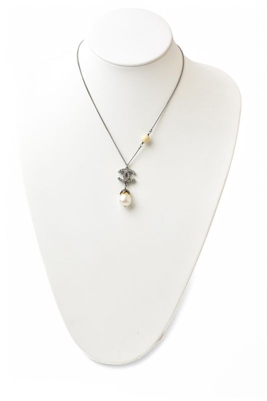 Chanel Necklace Pendant Chanel Coco Mark Double-sided Rhinestone Pearl Motif