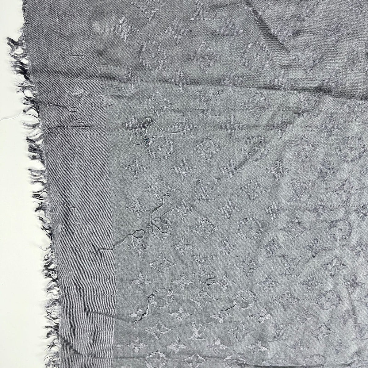 Louis Vuitton Shawl Monogram Silk Wool Gray Vintage Scarf — view 9