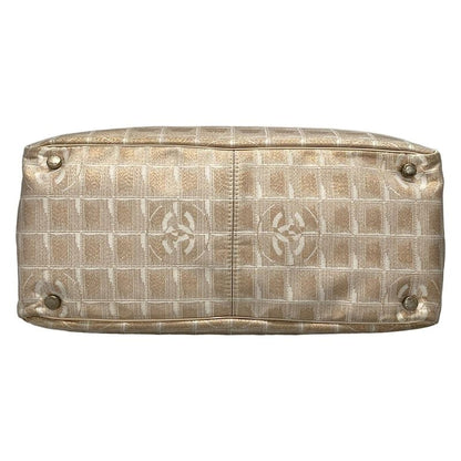 Chanel New Travel Line Tote MM Pink And White Leather