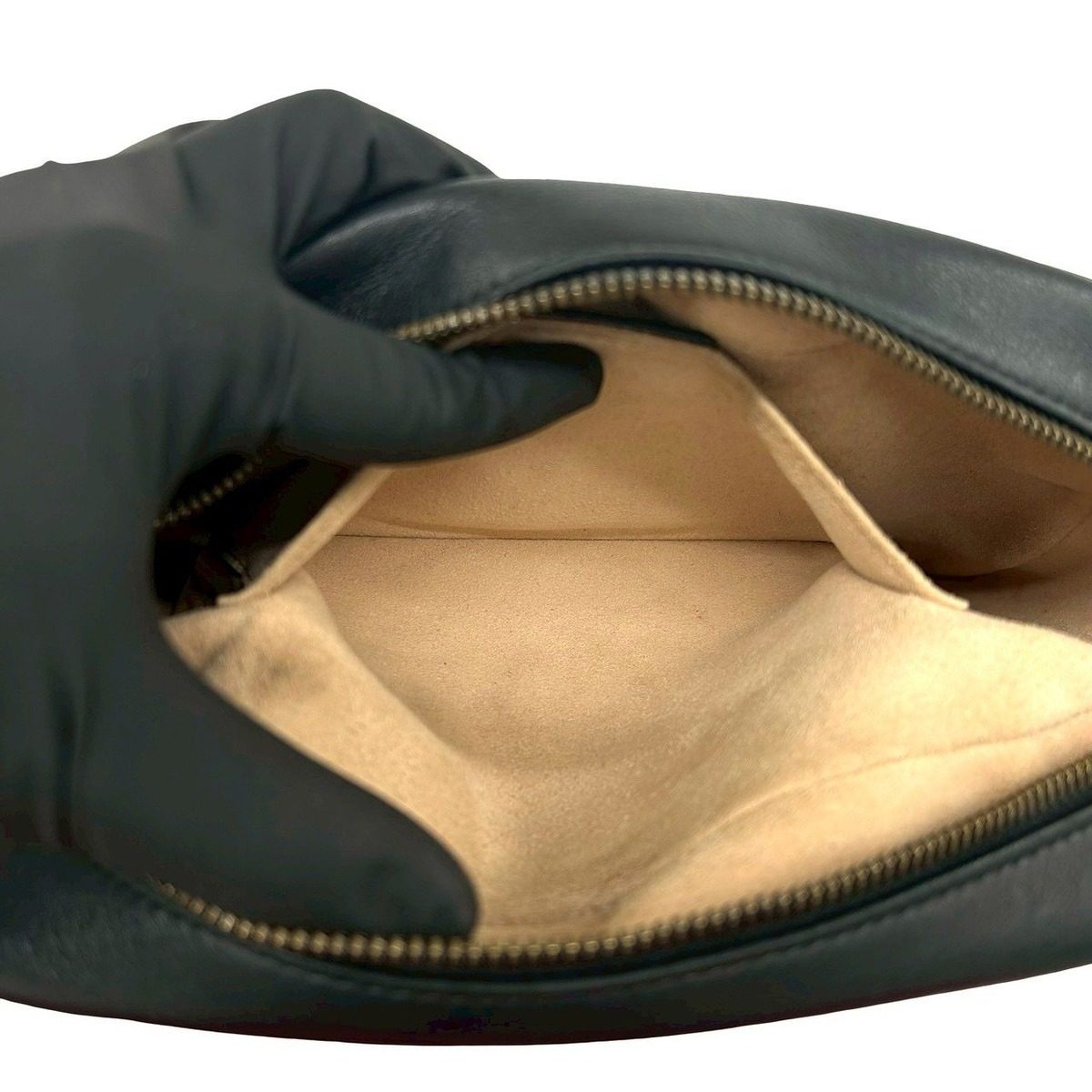 Gucci GG Marmont Small Logo Quilted Leather Shoulder Bag Black — view 10