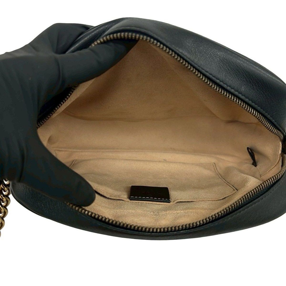 Gucci GG Marmont Small Logo Quilted Leather Shoulder Bag Black — view 9