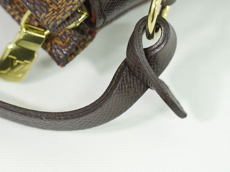 Authentic Louis Vuitton LV Trousse Makeup Damier Ebène Accessory Pouch Handbag