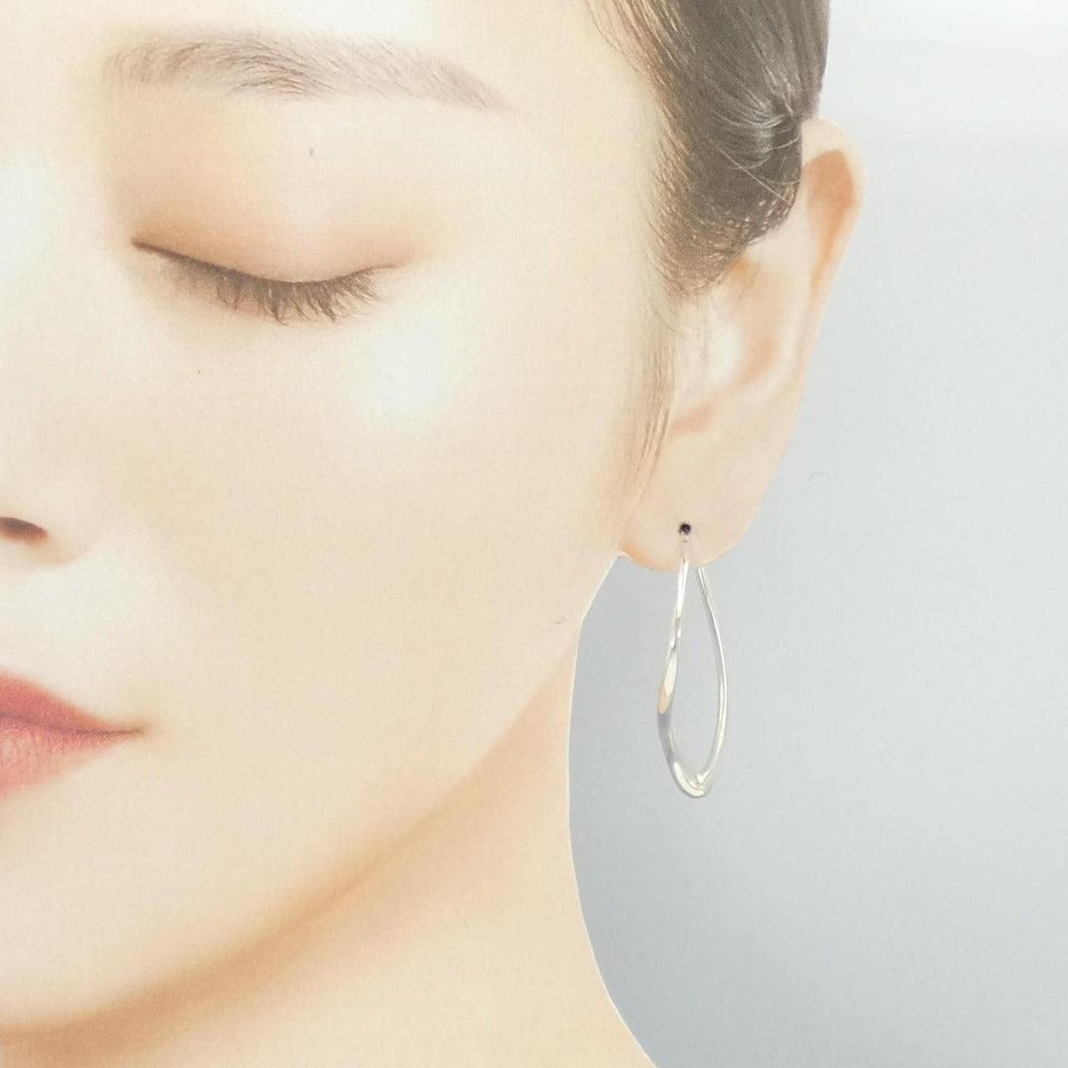 Tiffany & Co Open Heart Hoop Earrings — view 4